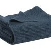 Plaid En Coton Bleu Nuit 140 X 200 Cm YAM 1 Plaid En Coton Bleu Nuit 140 X 200 Cm YAM -Boutique Miliboo plaid en coton bleu nuit 140 x 200 cm yam 47890 5e05e4c2e3a6a 1200 675